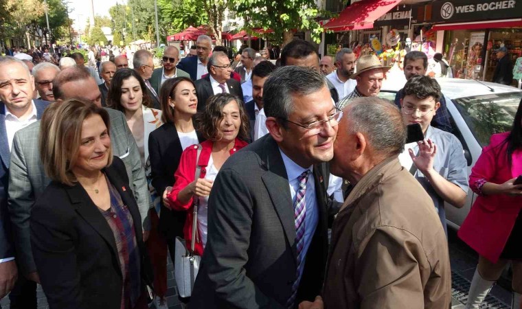 CHP Genel Başkan adayı Özgür Özel : ”Bir yola çıktık yürüyoruz yol verirseniz iktidara gidiyoruz”