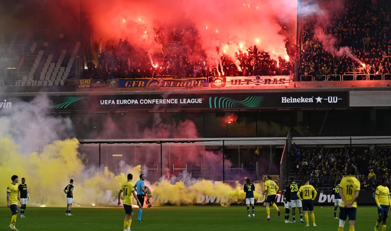 Fenerbahçe’ye UEFA’dan ceza yağdı