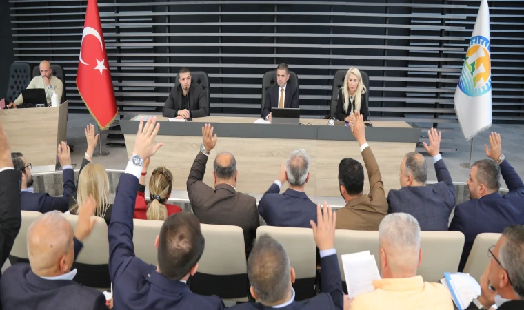 Mezitli Belediyesi, seçimlerin ardından ilk meclis toplantısını gerçekleştirdi
