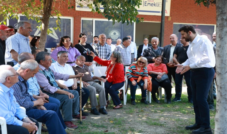 Tarsus Belediye Başkanı Ali Boltaç, seçim sonrası zaferini emeklilerle paylaştı