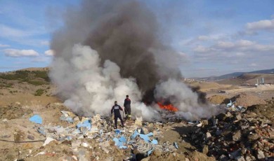 Yozgat’ta atıkların bulunduğu alanda çıkan yangın söndürüldü
