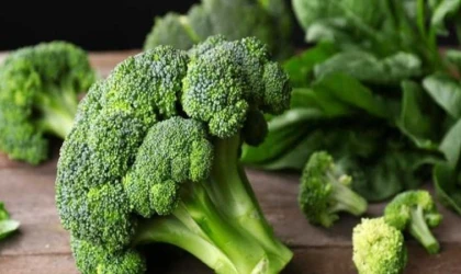 Kolay ulaşılan, hızlı hazırlanan brokolinin vücudumuza faydaları