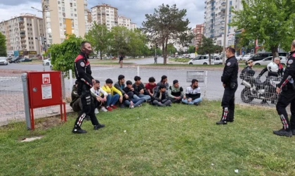 Kayseri'de 11 kaçak göçmen Yunus Timleri’ne yakalandı
