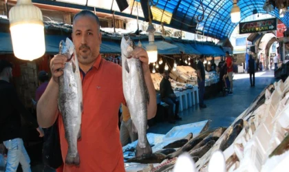 Mersin'de balıkçılar, ‘vatandaş uygun fiyata balık yesin’ diyerek ihracata kısıtlama istedi